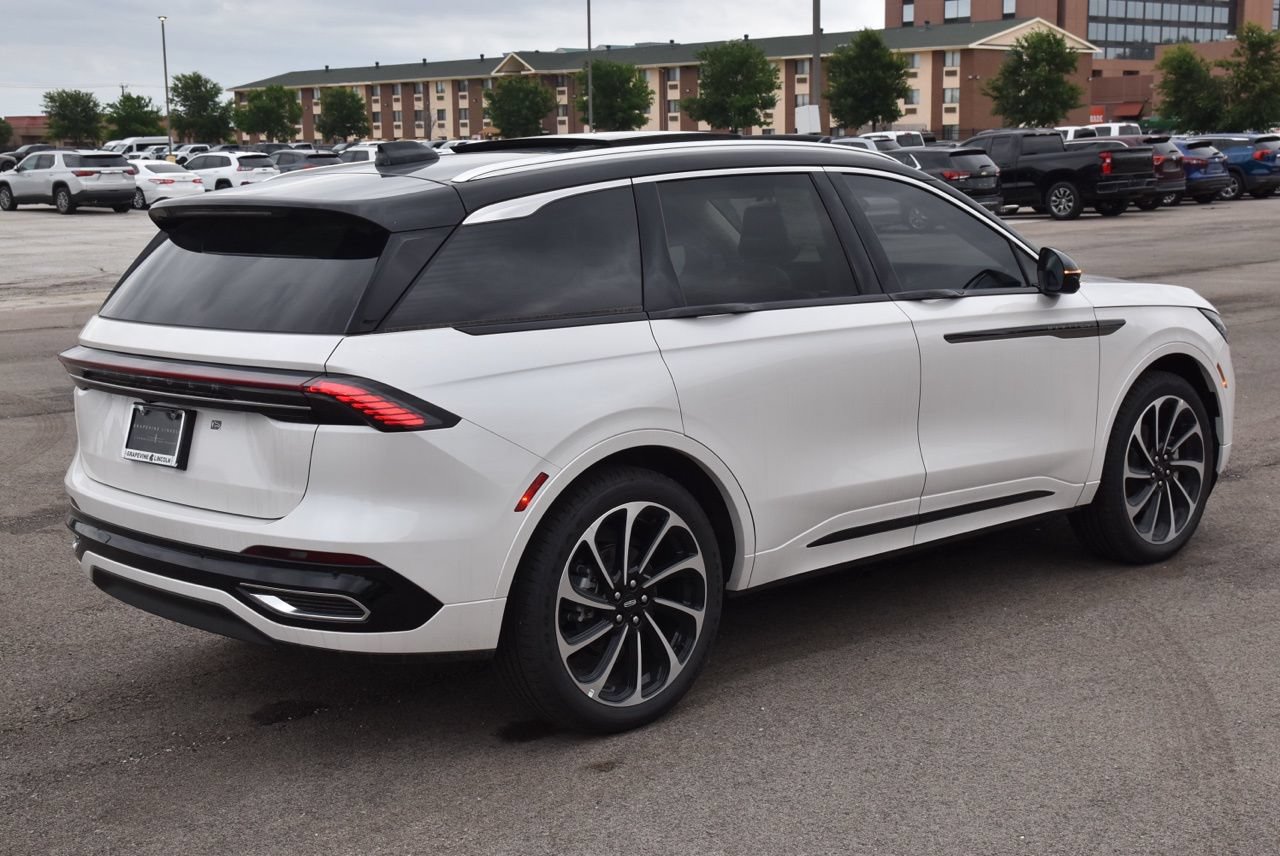 New 2026 Lincoln Nautilus Black Label AWD/4WD image 6