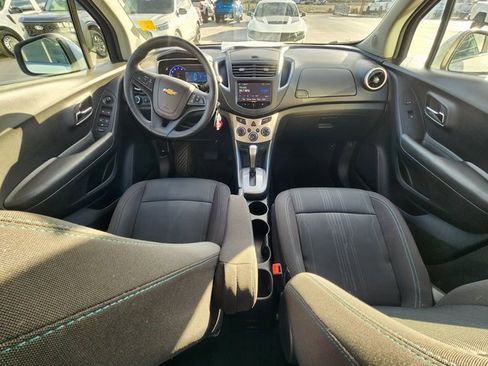 Used 2016 Chevrolet Trax LT image 17