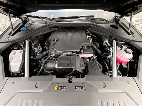 New 2026 Genesis GV70 2.5T Select image 11