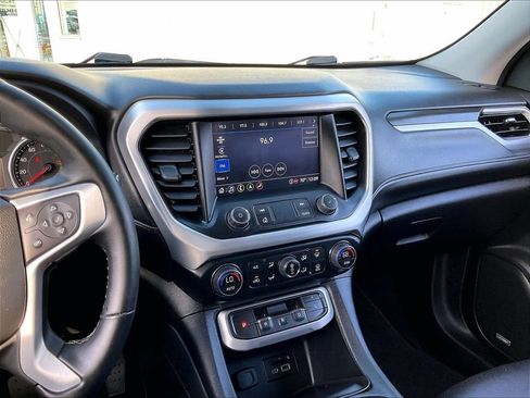 Used 2023 GMC Acadia SLT w/ Preferred Package AWD/4WD image 19
