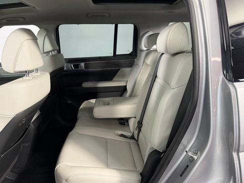 Used 2025 Hyundai Santa Fe Limited FWD image 29