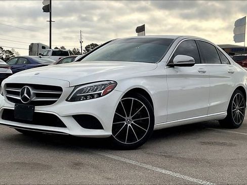 Used 2019 Mercedes-Benz C 300 Sedan image 2