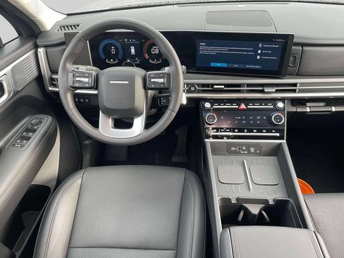 Used 2025 Hyundai Santa Fe SEL AWD/4WD image 14