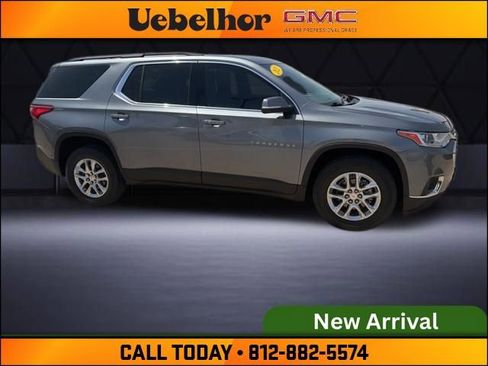 Used 2021 Chevrolet Traverse LT image 19