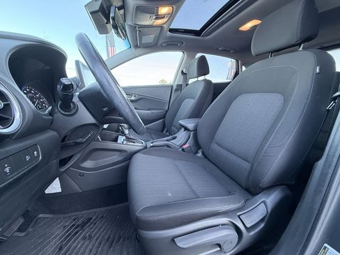 Used 2022 Hyundai Kona SEL w/ Convenience Package image 22