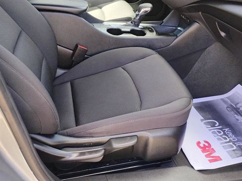 Used 2023 Chevrolet Malibu LT image 15