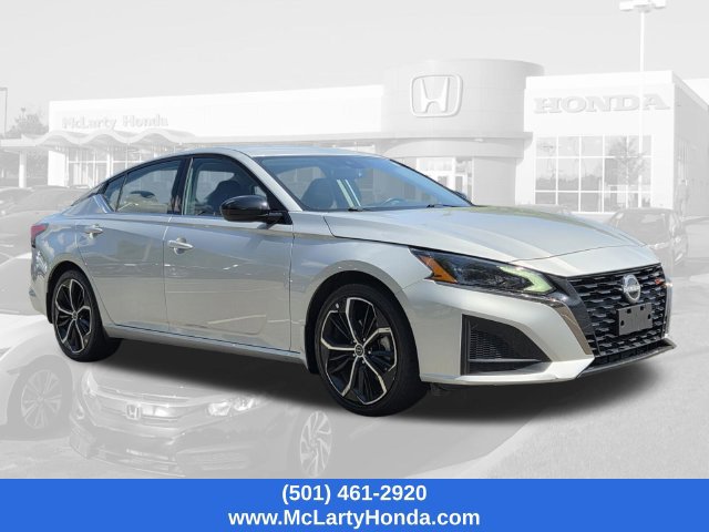 Used 2025 Nissan Altima 2.5 SR FWD image 4