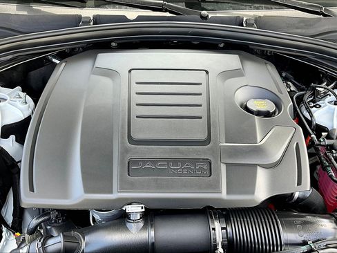 New 2026 Jaguar F-PACE R-Dynamic S image 11