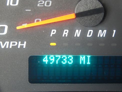 Used 2022 GMC Savana 3500 w/ Driver Convenience Package image 26