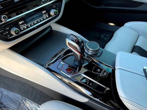 Used 2022 BMW M5 w/ Executive Package AWD/4WD image 18