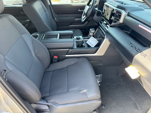 New 2026 Toyota Tundra SR5 w/ SR5 Convenience Package RWD image 16