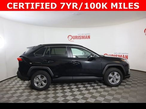 Used 2025 Toyota RAV4 XLE AWD/4WD image 12