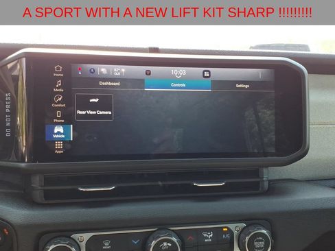 Used 2025 Jeep Gladiator Sport AWD/4WD image 19