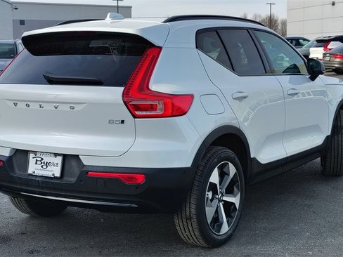 New 2026 Volvo XC40 B5 Plus w/ Protection Package Premier image 3