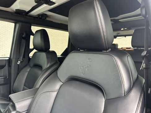 New 2025 Ford Bronco Badlands image 28