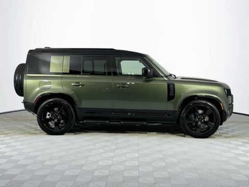Used 2026 Land Rover Defender 110 X-Dynamic SE AWD/4WD image 4
