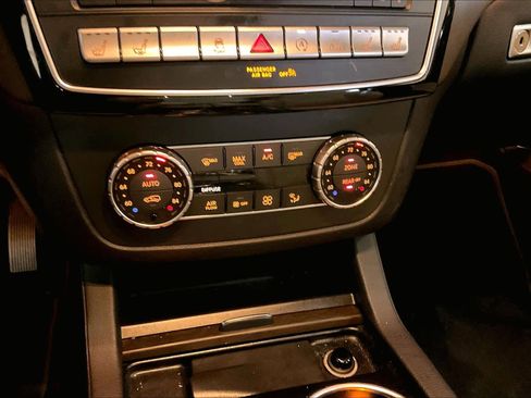 Used 2017 Mercedes-Benz GLS 550 4MATIC image 38