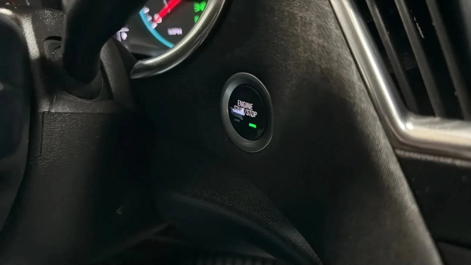 Used 2019 Chevrolet Malibu LT w/ Driver Confidence Package II FWD image 16