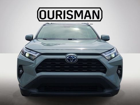 Used 2022 Toyota RAV4 XLE Premium AWD/4WD image 2