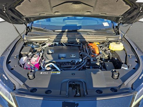 New 2026 Lexus RX 450h AWD image 31