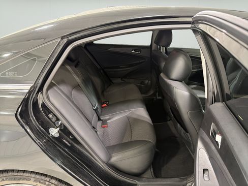Used 2013 Hyundai Sonata SE FWD image 11