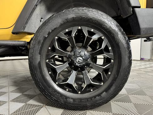 Used 2014 Jeep Wrangler Unlimited Sport w/ Quick Order Package 24S AWD/4WD image 38