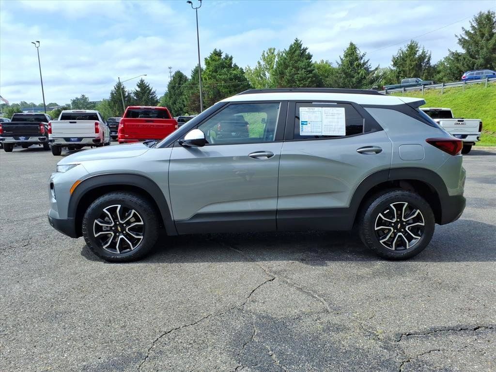 Used 2023 Chevrolet TrailBlazer ACTIV w/ Convenience Package FWD image 6