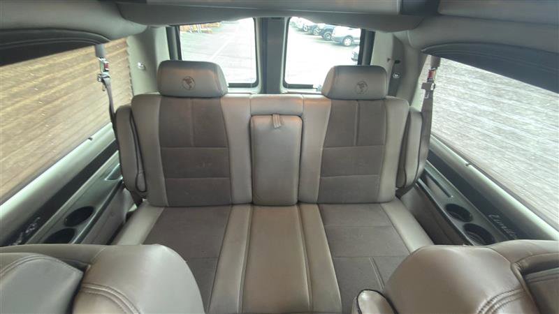 Used 2015 Chevrolet Express 2500 Extended RWD image 26