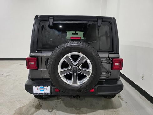 Used 2021 Jeep Wrangler Unlimited Sahara w/ Uconnect 4C Nav & Sound Group AWD/4WD image 24