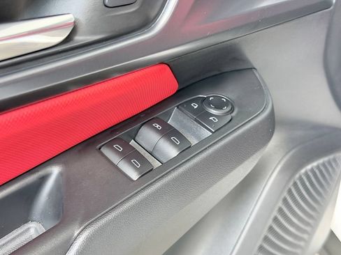 Used 2025 Chevrolet Equinox EV RS FWD image 10