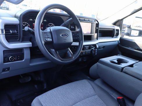 Used 2024 Ford F250 XL w/ XL Off-Road Package image 5