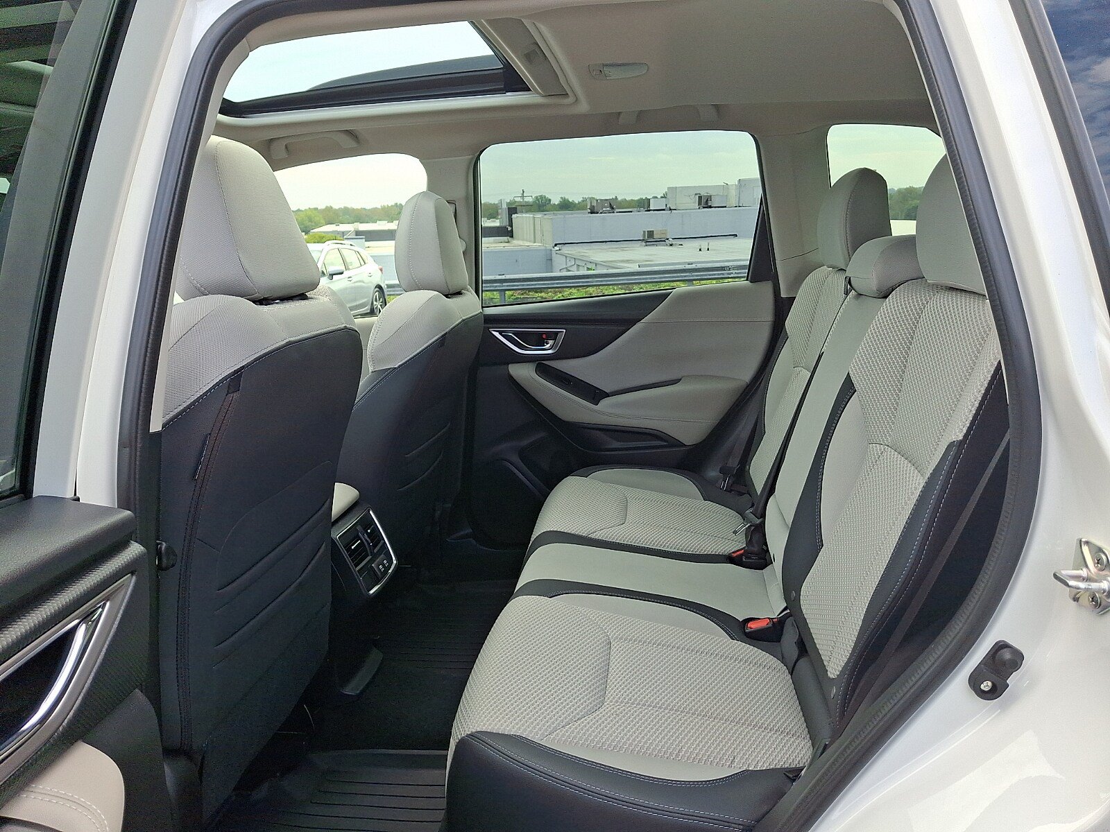 Used 2021 Subaru Forester Premium AWD/4WD image 10