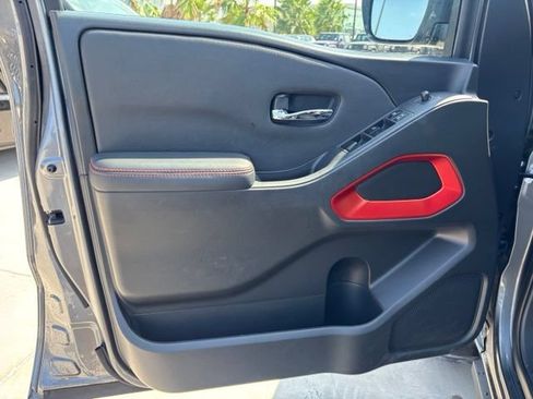 Used 2024 Nissan Frontier Pro-X w/ Technology Package RWD image 9