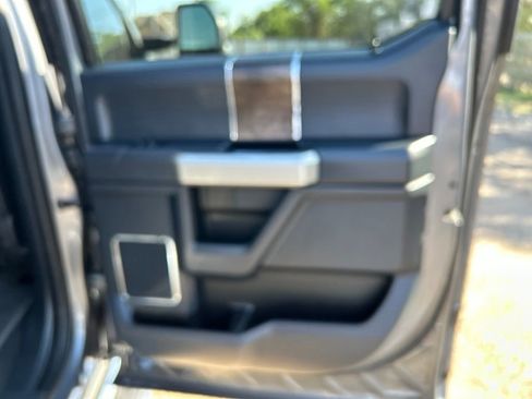 Used 2022 Ford F250 Lariat w/ Chrome Package AWD/4WD image 44