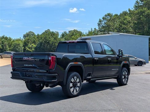 New 2026 GMC Sierra 2500 Denali w/ Denali Reserve Package AWD/4WD image 6
