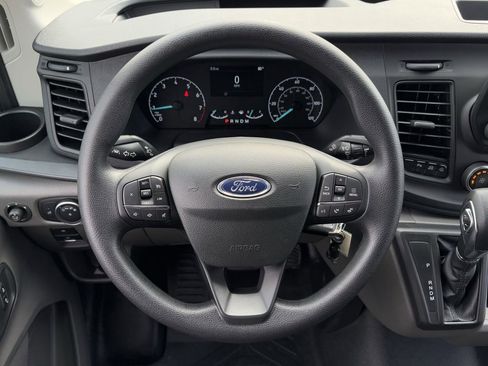 New 2025 Ford Transit 250 148 Medium Roof image 37