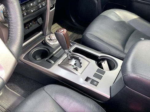 Used 2021 Toyota 4Runner Limited AWD/4WD image 16