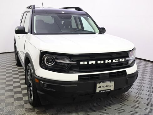 Used 2022 Ford Bronco Sport Outer Banks w/ Tech Package AWD/4WD image 9
