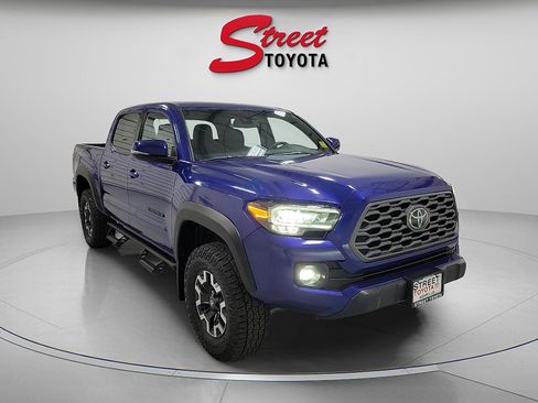 Certified 2022 Toyota Tacoma TRD Off-Road image 5