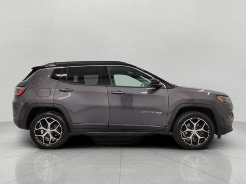 Used 2024 Jeep Compass Limited AWD/4WD image 11
