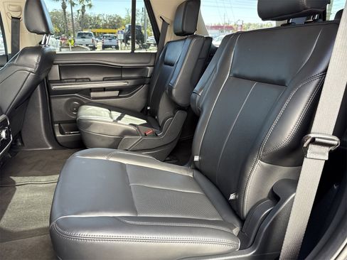 Certified 2024 Ford Expedition XLT image 14