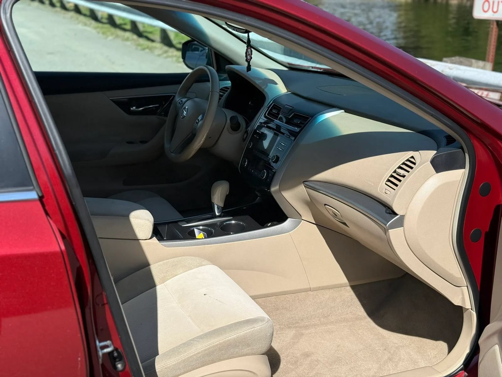 Used 2013 Nissan Altima 2.5 SV w/ 2.5SV Convenience Pkg FWD image 16
