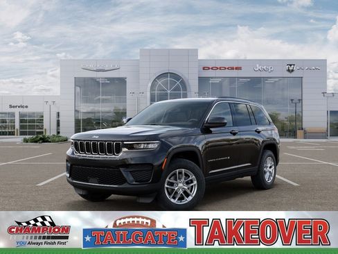 New 2026 Jeep Grand Cherokee Laredo AWD/4WD image 1