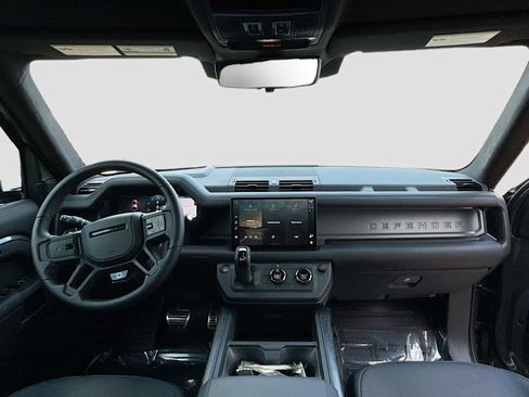 Used 2025 Land Rover Defender 110 AWD/4WD image 9