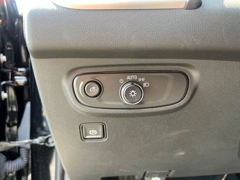 Used 2024 GMC Terrain SLE w/ Driver Convenience Package AWD/4WD image 25