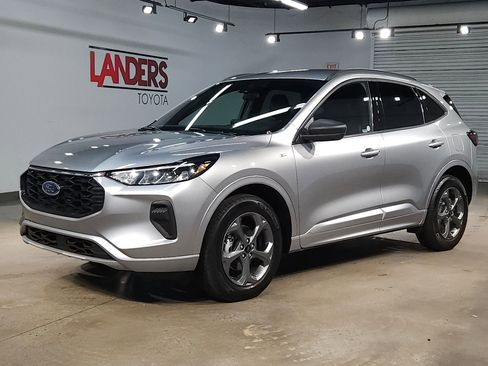 Used 2024 Ford Escape ST-Line image 3