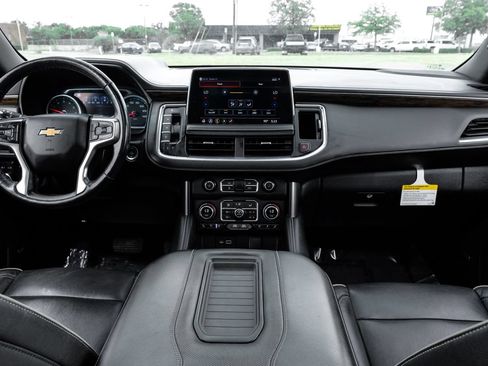Used 2021 Chevrolet Tahoe Premier w/ Premium Package RWD image 15