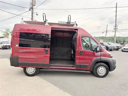 Used 2022 RAM ProMaster 1500 w/ Convenience Group FWD image 18