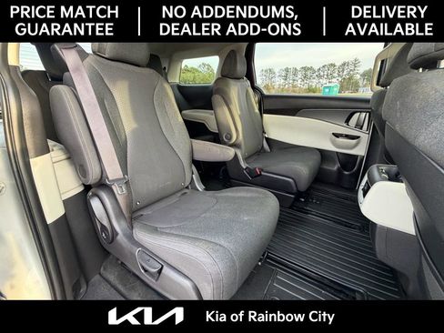 Used 2022 Kia Carnival LX image 15
