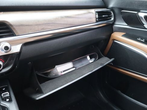 Used 2020 Kia Telluride SX w/ SX Prestige Package image 40